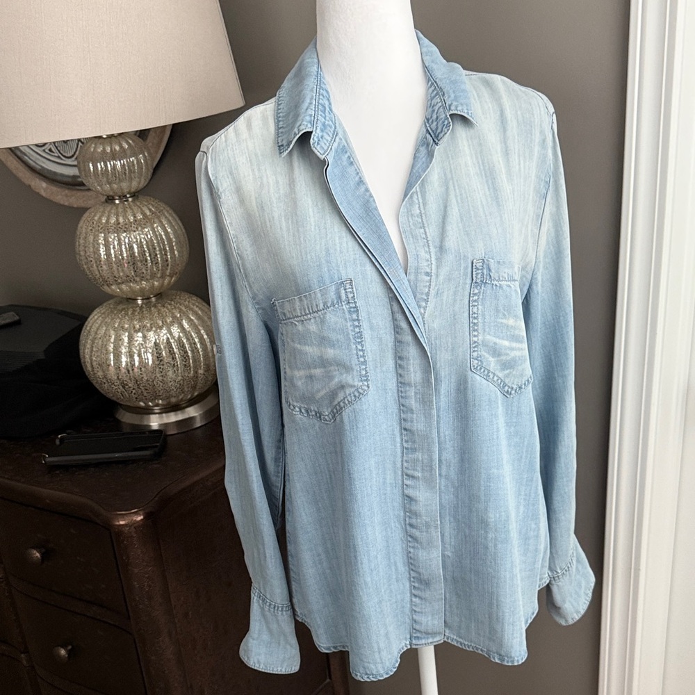 Bella Dahl Sky Blue Button-Up Shirt
